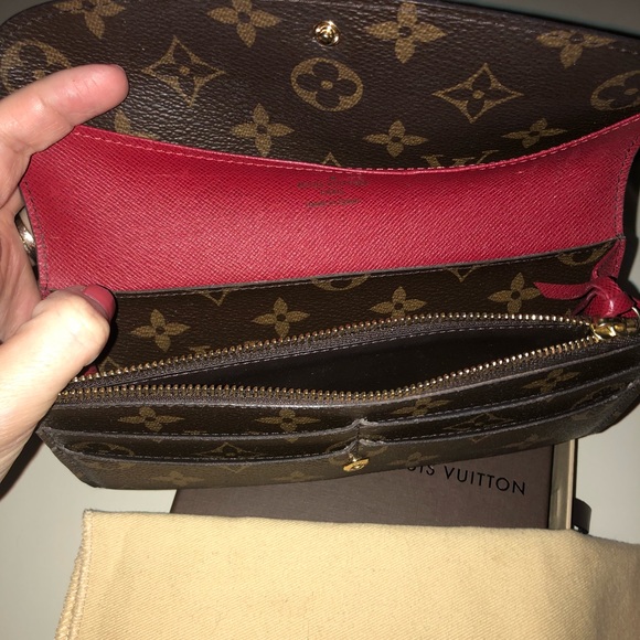 Authentic Louis Vuitton Emilie wallet - Picture 4 of 6